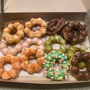 Friendly Donuts - Mochi Donuts and regular - Donuts Near Me - Orange, California