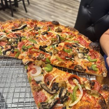 La Bella Pizza - Supreme Pizza - Pizza Near Me - Fredericksburg, Virginia La Bella Pizza - Supreme Pizza - Pizza Near Me - Fredericksburg, Virginia
