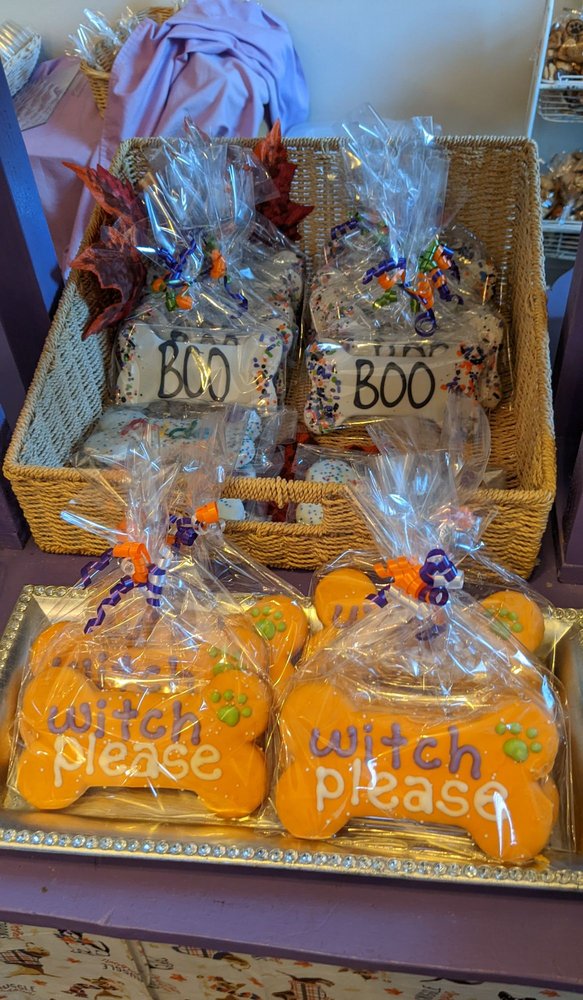 Paw Dazzle Pet Bakery And Boutique Image