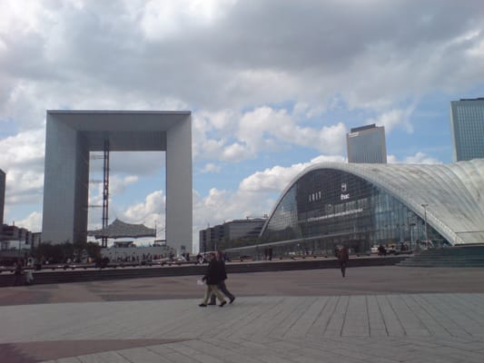 La Défense by null