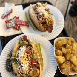 Front plate is the El Todo, the back one is the El Todo w/a vegan polish sausage. Also an order of Krazy potatoes. Front plate is the El Todo, the back one is the El Todo w/a vegan polish sausage. Also an order of Krazy potatoes.