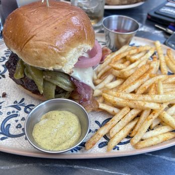 Royal Restaurant - GREEN CHILI CHEESEBURGER - Breakfast & Brunch Near Me - Alexandria, Virginia Royal Restaurant - GREEN CHILI CHEESEBURGER - Breakfast & Brunch Near Me - Alexandria, Virginia
