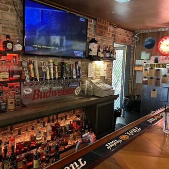 Mugs Away Saloon - Dive Bars Near Me - Laguna Niguel, California Mugs Away Saloon - Dive Bars Near Me - Laguna Niguel, California