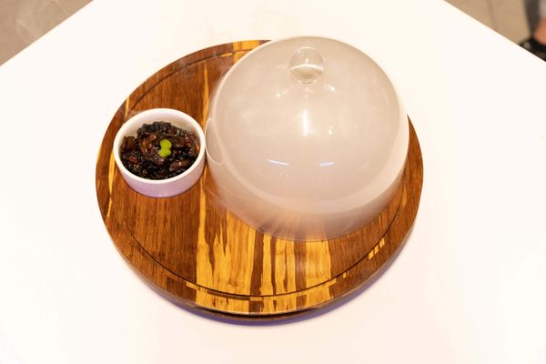 Mama's Restaurant & Lounge