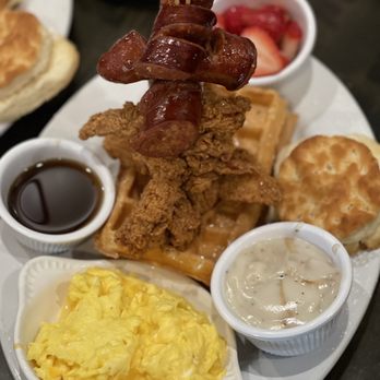 Maple Bacon Restaurant - American Near Me - Plano, Texas