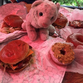 Do-Rite Donuts & Chicken - Do-rite Dinuts and chicken sandwiches - Donuts Near Me - Chicago, Illinois