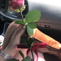 Roses $3