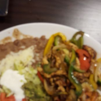 Mezcal Taberna Mexicana - Chicken fajitas. Choice of corn or flour tortillas. Wonderful! - Mexican Near Me - Spartanburg, South Carolina