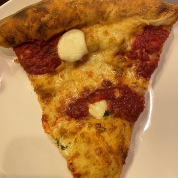 Raymond's Pizzeria - Slice! - Pizza Near Me - Richmond, California Raymond's Pizzeria - Slice! - Pizza Near Me - Richmond, California
