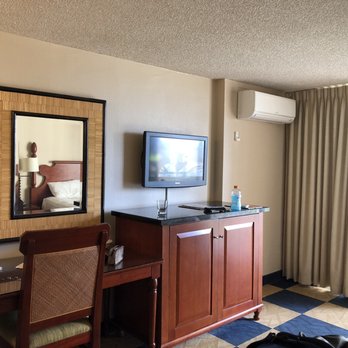 Ewa Hotel Waikiki - 97 Photos 88 Reviews - Hotels - 2555 Cartwright Rd Honolulu Hi - Phone Number