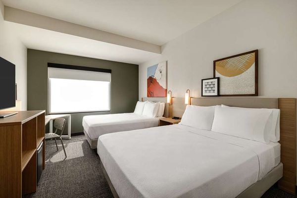 SPARK BY HILTON LAS VEGAS AIRPORT - Updated August 2025 - 51 Photos