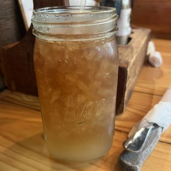 Lightsey's Restaurant - Lemonade with unsweetened tea - Seafood Near Me - Okeechobee, Florida