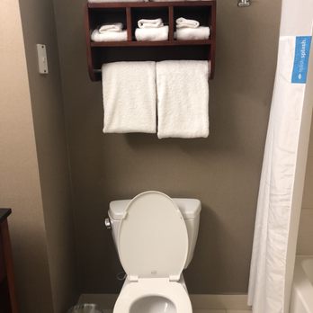 Hampton Inn Visalia - Hotels Near Me - Visalia, California