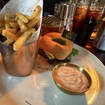 Neighborhood - Hood burger - New American Near Me - San Diego, California Neighborhood - Hood burger - New American Near Me - San Diego, California