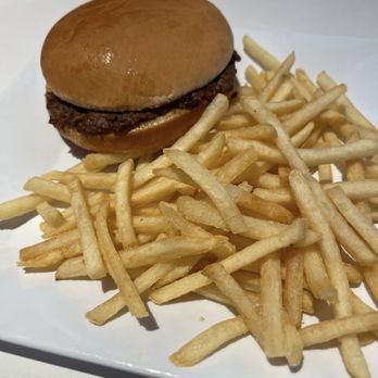 Steak ’n Shake - They have plates again! Not China, but plates! - Burgers Near Me - Litchfield, Illinois Steak ’n Shake - They have plates again! Not China, but plates! - Burgers Near Me - Litchfield, Illinois