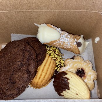 LaLima's Bakery - Brownie cookies, raspberry cookie, cannoli - Bakeries Near Me - Monroe, New York LaLima's Bakery - Brownie cookies, raspberry cookie, cannoli - Bakeries Near Me - Monroe, New York