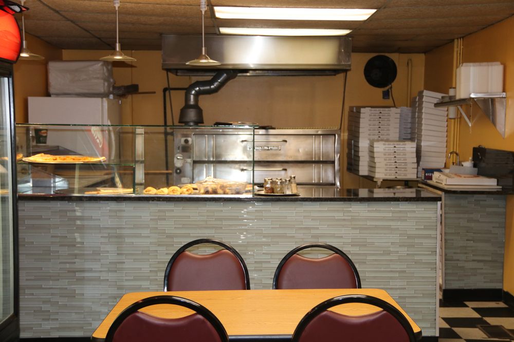 MARCELLO’S PIZZA & DELI Updated September 2024 14 Reviews 104 6th