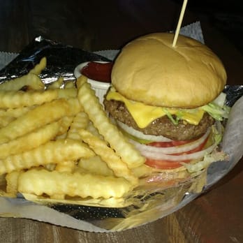 Hank's Mt Carmel Pub - Deluxe cheese burger - Pubs Near Me - Cincinnati, Ohio Hank's Mt Carmel Pub - Deluxe cheese burger - Pubs Near Me - Cincinnati, Ohio