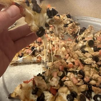 The Home Place Restaurant - Garlic Chicken Pizza - Pizza Near Me - Silverton, Oregon The Home Place Restaurant - Garlic Chicken Pizza - Pizza Near Me - Silverton, Oregon