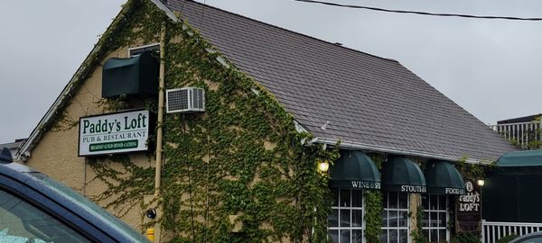 Paddy's Loft by null