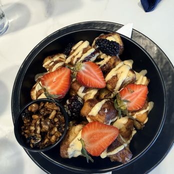Sonder - monkey bread - American Near Me - Bakersfield, California