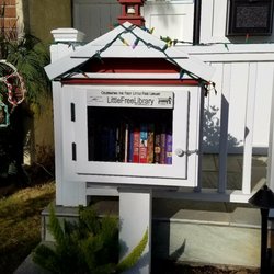 Little Free Library - Love these things!  (223 Marguerite Avenue, Corona Del Mar, CA 92625)    12/09/17