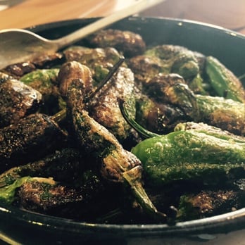 Tapas nas Costas - Padron Peppers -- Excellent (and huge) - Tapas Bars Near Me - Coimbra, 06