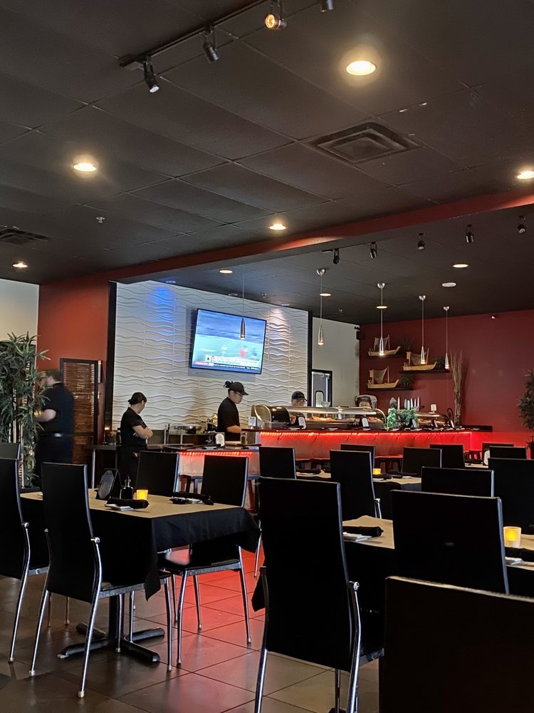 Hot Tuna Sushi Bar & Grille