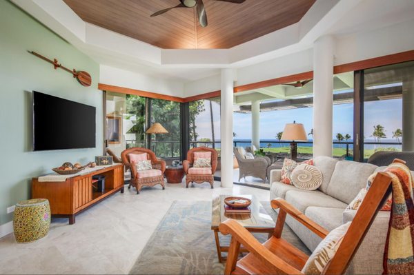Mauna Lani Point by null