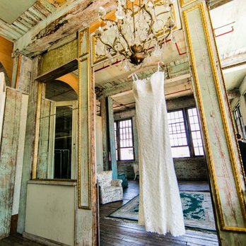 The Metropolitan Building - https://www.kevinliangphotography.com/lahila-jose/ - Venues & Event Spaces Near Me - Long Island City, New York The Metropolitan Building - https://www.kevinliangphotography.com/lahila-jose/ - Venues & Event Spaces Near Me - Long Island City, New York