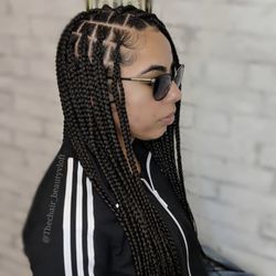 Khalibraids - $150 Knotless braids