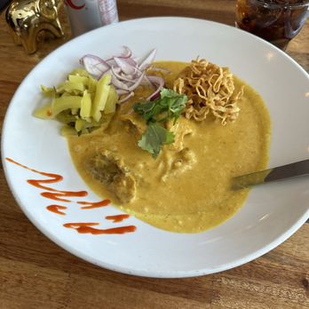 Yes Siam Thai Cafe & Bar - Khao Soi! - Thai Near Me - Seattle, Washington