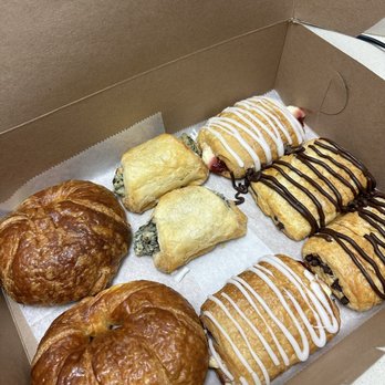 Sweet Henrietta's - Pastries - Bakeries Near Me - Watersound, Florida Sweet Henrietta's - Pastries - Bakeries Near Me - Watersound, Florida