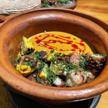 Alcalde - ..and an orange pumpkin seed mole. I don't usually choose chicatana, but it was tasty and provided needed crunch for this delcious bowl. - Mexican Near Me - Guadalajara, JAL
