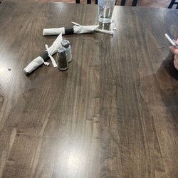 Chris' NY Sandwich Co - We have been here over an hour. Restaurant pretty much empty now.