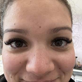Gloss & Feathers - Lashes are amazing - Nail Salons Near Me - Phoenix, Arizona