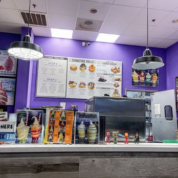 Cinnaholic - Bakeries Near Me - Henderson, Nevada