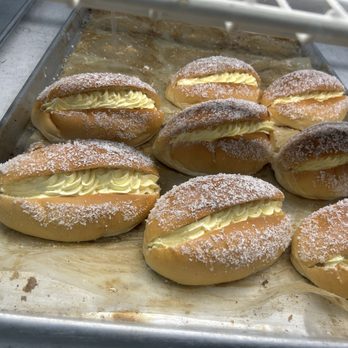 Chiu Quon Bakery & Dim Sum - Bakeries Near Me - Chicago, Illinois