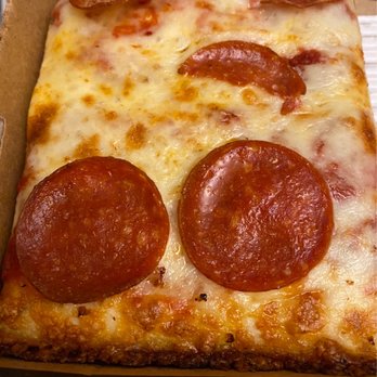 Jet's Pizza - Enjoyed this single slice Pepperoni. My first time trying Jets Pizza. Shall be back for more. $3.81 slice - Pizza Near Me - New York, New York