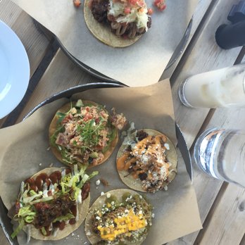 La Carnita - Mexican Near Me - Toronto, Ontario