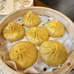 Chicken Soup Dumplings 雞肉小籠包