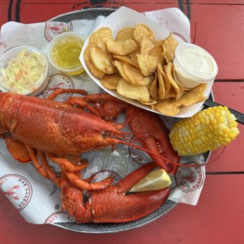 Bar Harbor Lobster Pound - Lobster dinner - Seafood Near Me - Bar Harbor, Maine