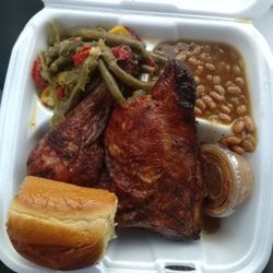 Papa V's - Baked Chicken, Green Beans,Baked Beans and Roll