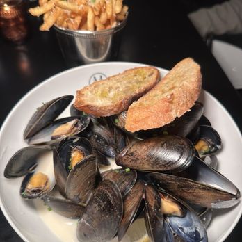 Madame - Moules Frites - French Near Me - Jersey City, New Jersey Madame - Moules Frites - French Near Me - Jersey City, New Jersey