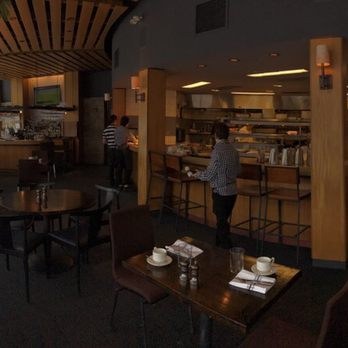 Topnotch Resort - Flannels restaurant on site is quite nice despite being small. - Resorts Near Me - Stowe, Vermont
