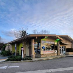 Vieira's Shell - Food Mart