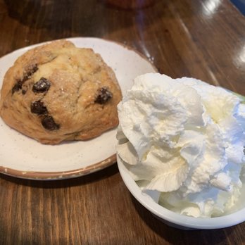 Red Maple - A Chocolate Chip Scone.... ok, but not Scone-Esque enough in taste for me. - Cafes Near Me - Los Angeles, California Red Maple - A Chocolate Chip Scone.... ok, but not Scone-Esque enough in taste for me. - Cafes Near Me - Los Angeles, California