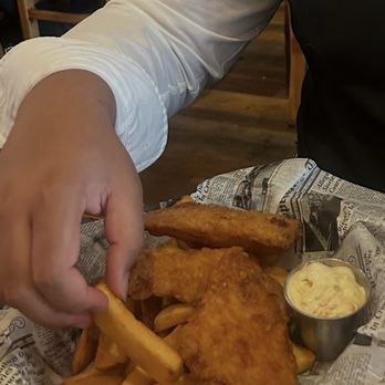 McCreary's Irish Pub and Eatery - Fish n Chips - Irish Pub Near Me - Franklin, Tennessee