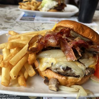 Woodbury Diner - Mushroom-Swiss burger w/ bacon - American Near Me - Central Valley, New York Woodbury Diner - Mushroom-Swiss burger w/ bacon - American Near Me - Central Valley, New York