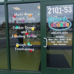 Eileen's Colossal Cookies